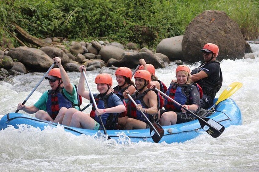 La Fortuna white water rafting + Authentic Costa Rican Lunch 4