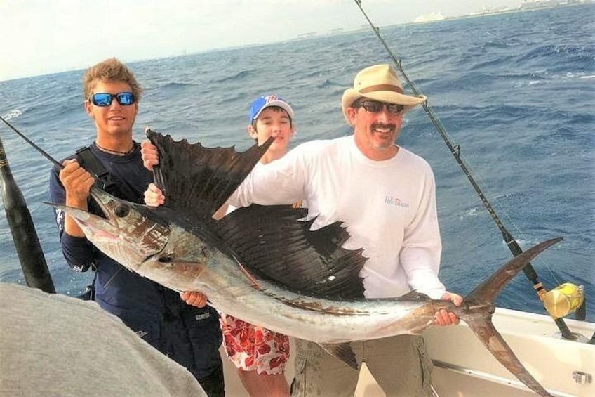Private 4-Hour Big Game Deep Sea Fishing Charter in Fort Lauderdale 5