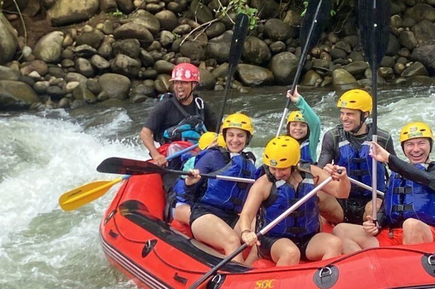 Sarapiquí River Family Rafting Adventure Class II & III 4