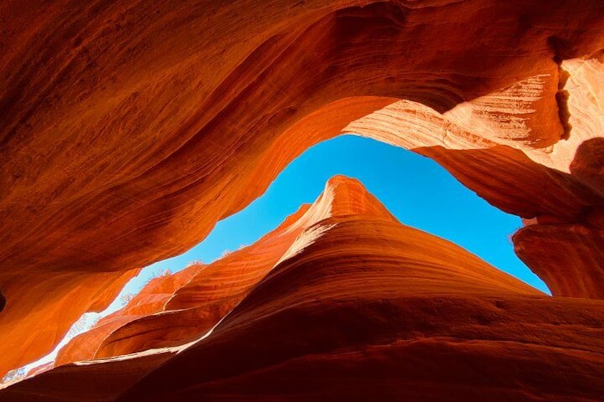 Peek-a-Boo Slot Canyon Guided Hike (Small Group) 3