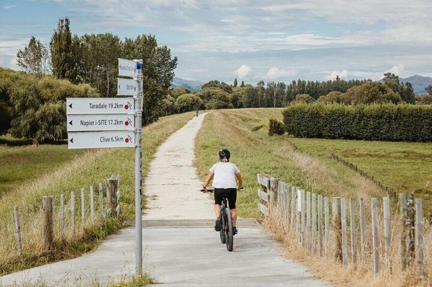 Tukituki River trail 2
