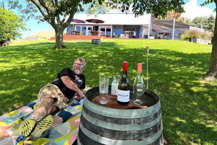 Waiting for pickup at Te Awanga winery 1