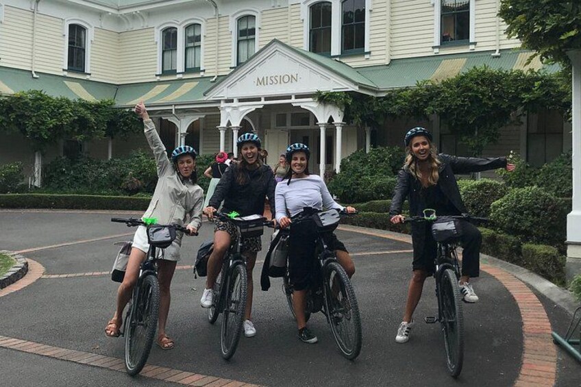 E-Bike to Napier Wineries - SELF-GUIDED, 3-5 hours 5