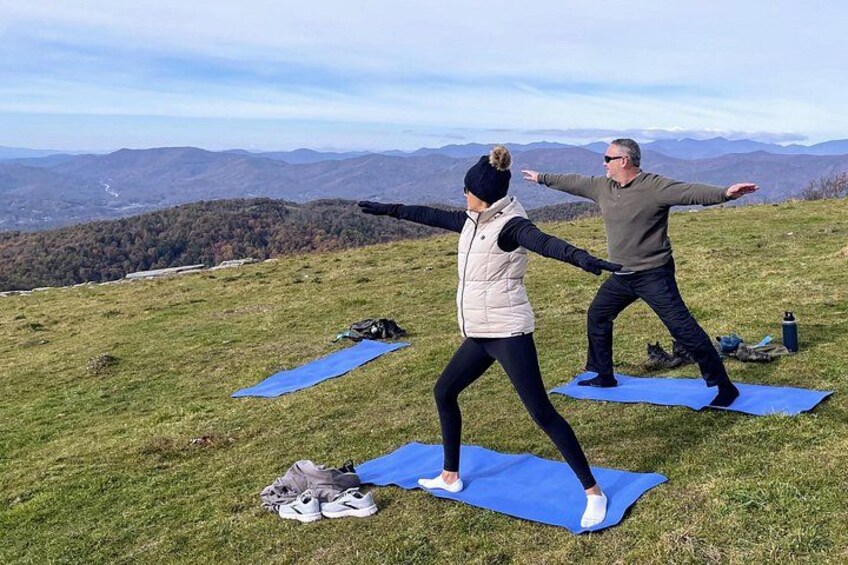 Private couple's romantic getaway hike 5