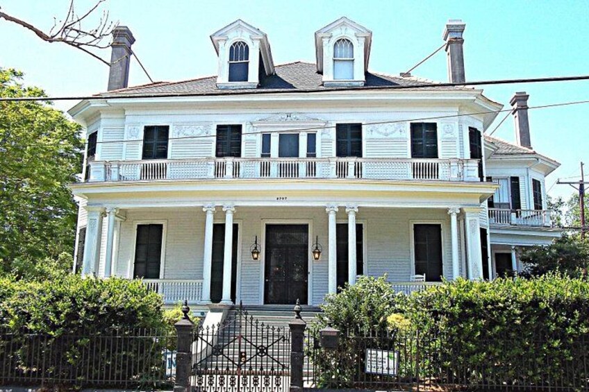 New Orleans Garden District- At your own pace. Downloadable audiovisual tour. 2