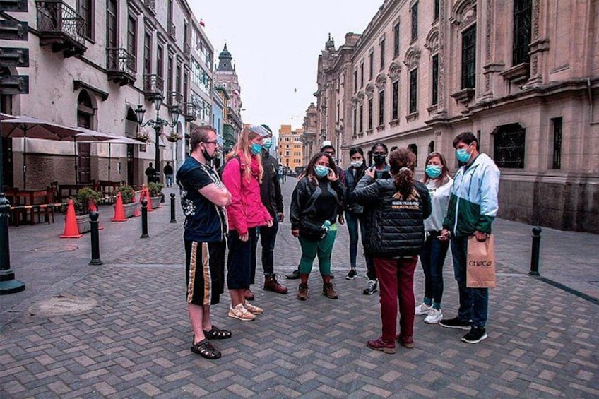 Discover Lima: Love Park, Historic Center, and its Catacombs. 2