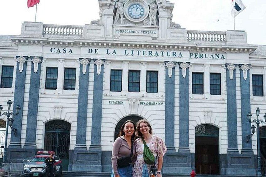 Discover Lima: Love Park, Historic Center, and its Catacombs. 2