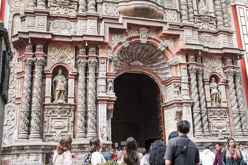 A Journey Through Time: Lima's Historic Center & Catacombs Tour 2