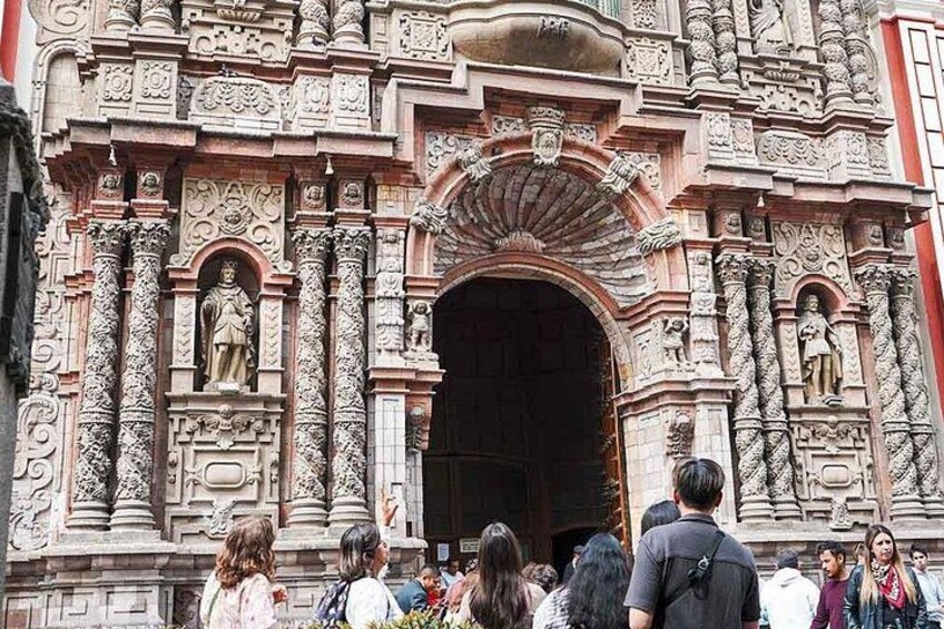 A Journey Through Time: Lima's Historic Center & Catacombs Tour 3