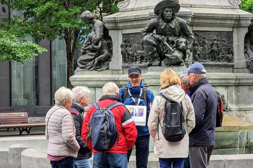 Old Montreal Walking Tour | Small Group (Max 10) | by MTL Detours 2