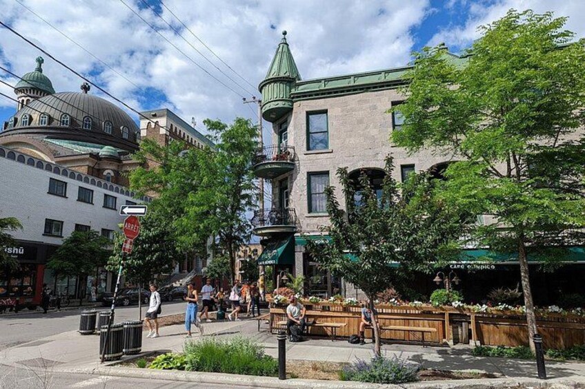 Montreal's Plateau Mont-Royal and Mile End Tour by MTL Detours 2