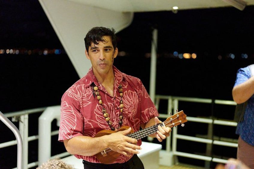 Maui Sunset Dinner Cruise - A Hawaiian Hula Experience 3