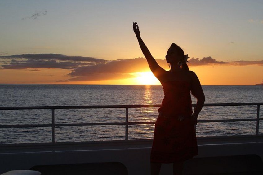 Authentic Polynesian experience, Maui's only luau on the water 1