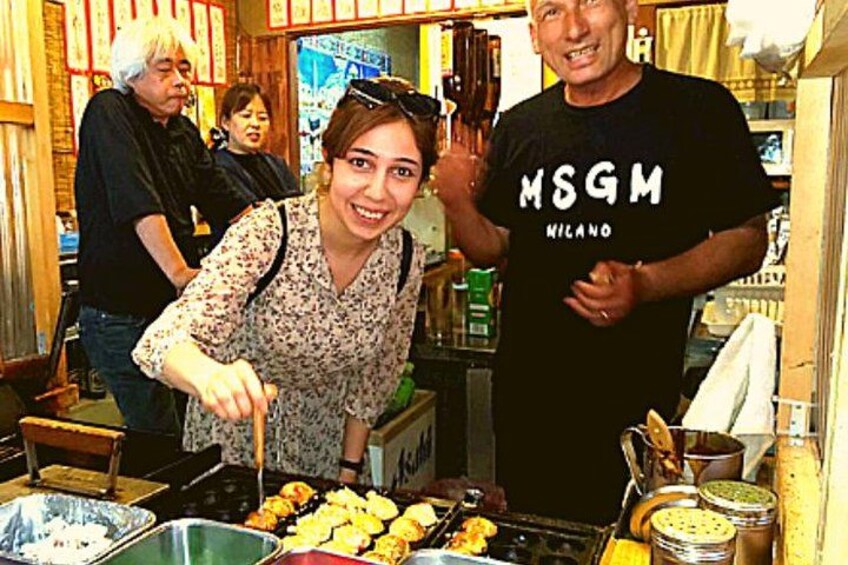 Osaka Food Tour: 15 Delicious Dishes & 3 drinks at 5 Eateries 5
