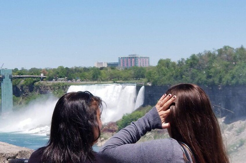 Mississauga: Niagara Falls Day Tour with Boat Cruise 2
