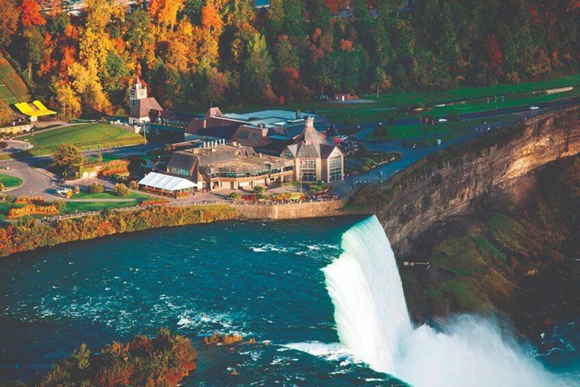 Up close Canadian Horseshoe Falls 2
