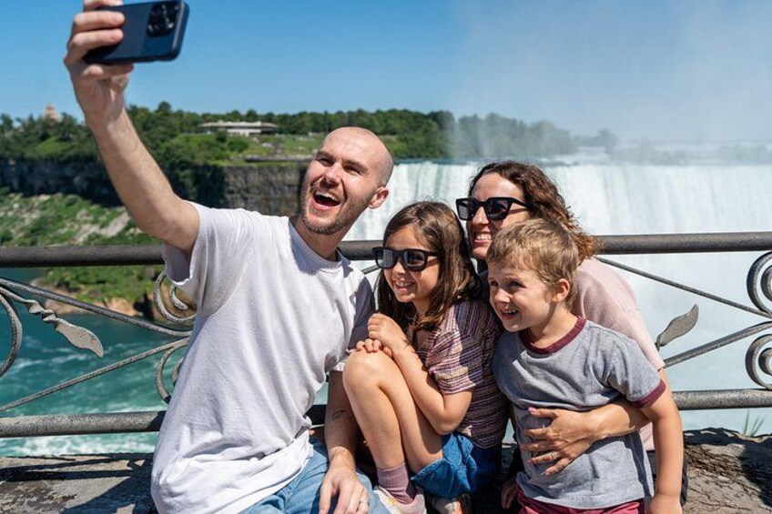 Toronto to Niagara Falls Tour: Skip-the-Line Boat & Journey 2