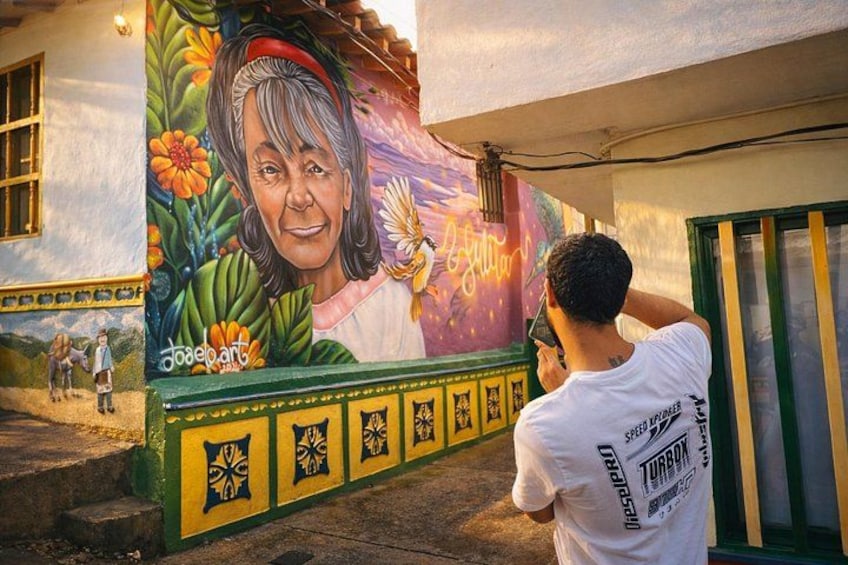 Art, culture and beaty are the definitions of this trip from Medellín. 3