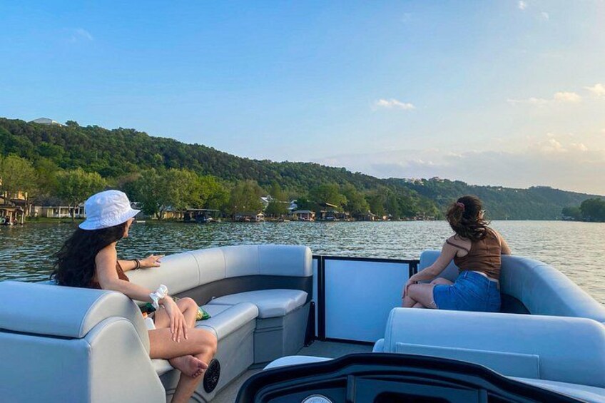 Come experience the beautiful scenery of Lake Austin on this partially guided boat tour! 1