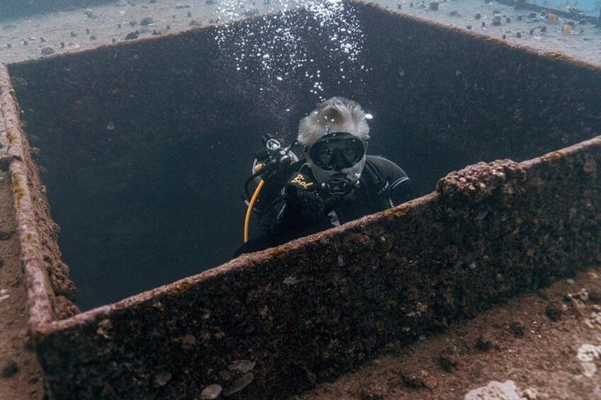 Waikiki 2 Tank World Class Wreck SCUBA Diving - Certified Only 3