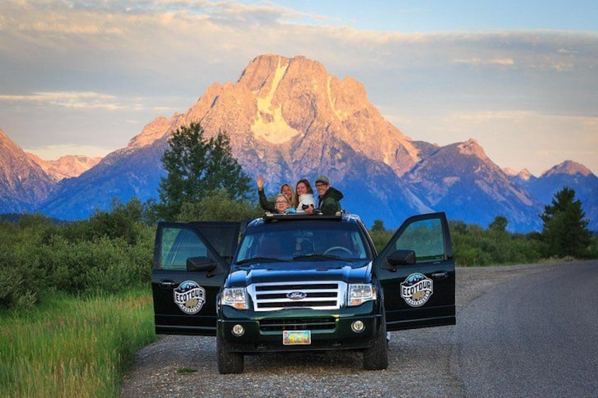 Sunrise 4-Hour Grand Teton Wildlife Adventure 2