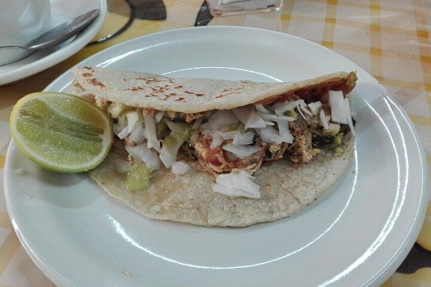 Taco101 - daytime taco walk - all inclusive. 4