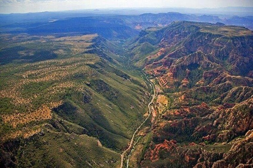 Oak Creek Canyon Scenic Jeep Tour: Smooth Route 89A Views 3