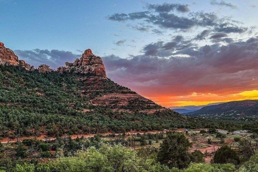 Schnebly Hill Jeep Tour: Rugged Rim Views & Historic 4x4 Road 2