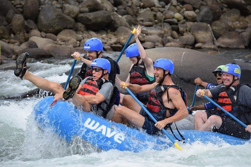 White Water River Rafting Class III-IV from La Fortuna-Arenal 2