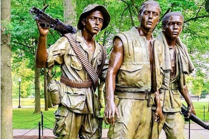 The Three Service Men Statue at the Vietnam War Memorial 2