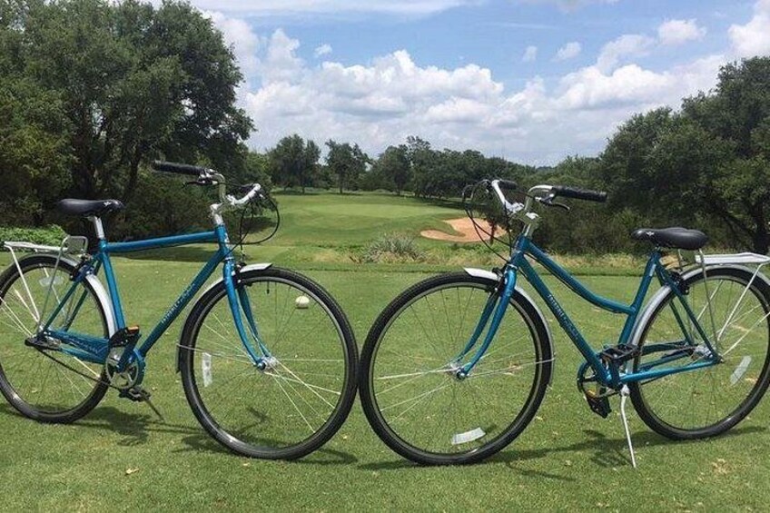Explore downtown Austin by bike 2