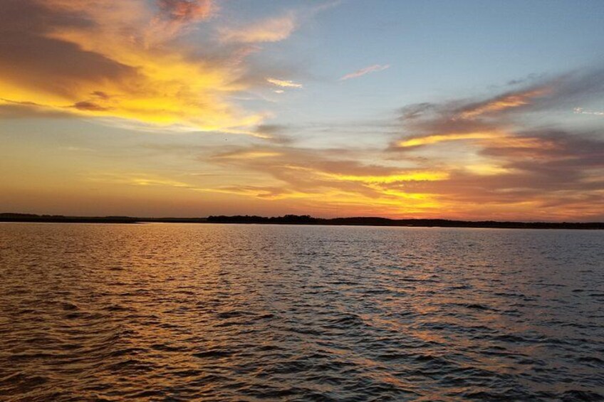 Private Hilton Head Sunset Sailing Tour with Dolphin Watching 2