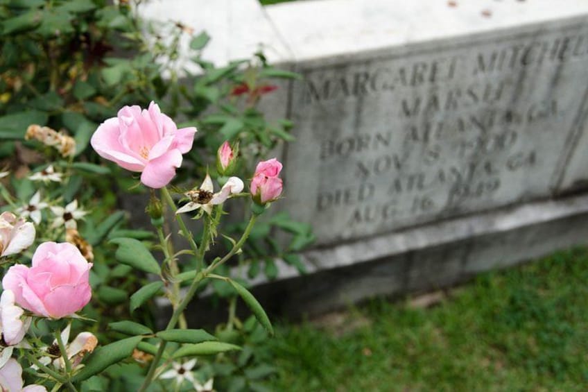 View Margaret Mitchell's, the author of Gone With the Wind, grave 2