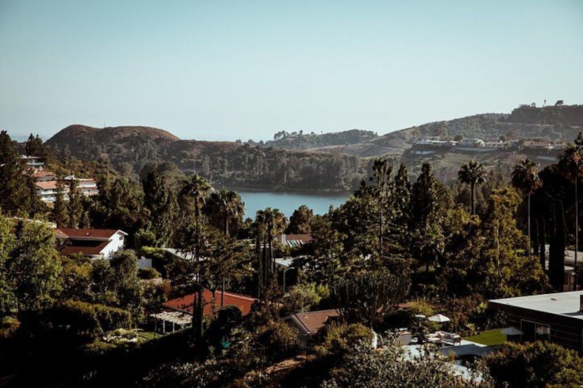Fantastic Views on Lake Hollywood and the Mountains 2