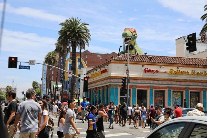 The busiest intersection in the world: Hollywood/Highland 4