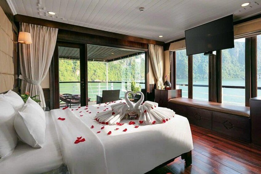 Halong Bay Overnight Cruise All Inclusive 2 Days 3
