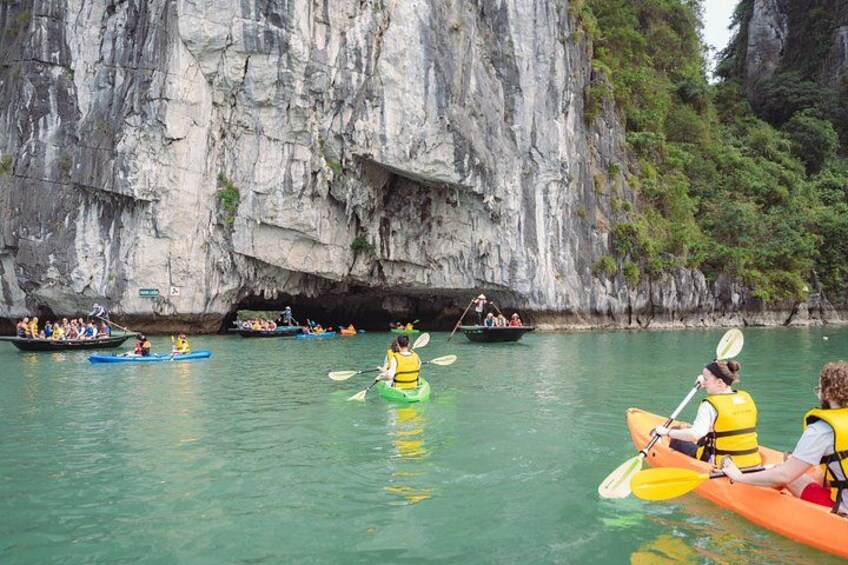 Halong Bay and Cave Full-Day Cruise,Lunch,Cave,Island,Beach from Hanoi 2