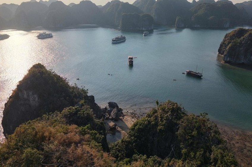 Halong-Bay-Amazing 5