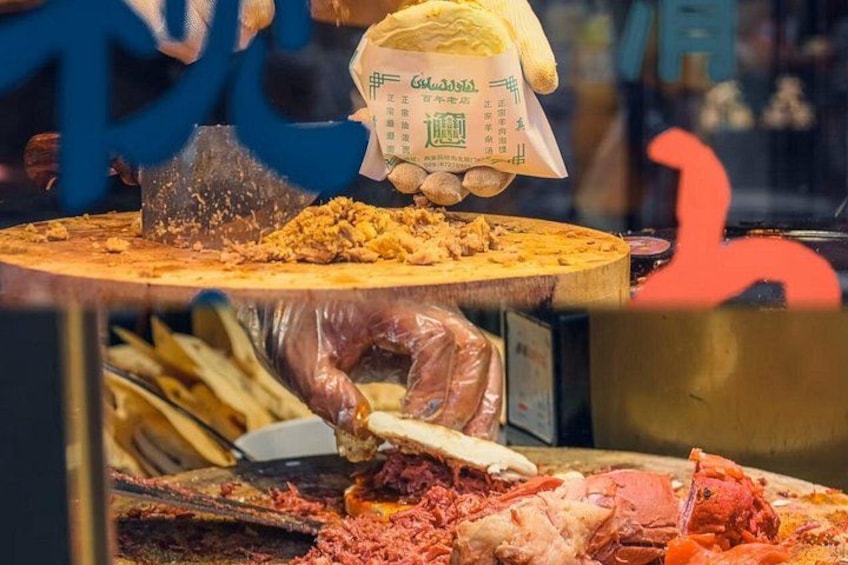 Xian Food Tour in Muslim Quarter 2