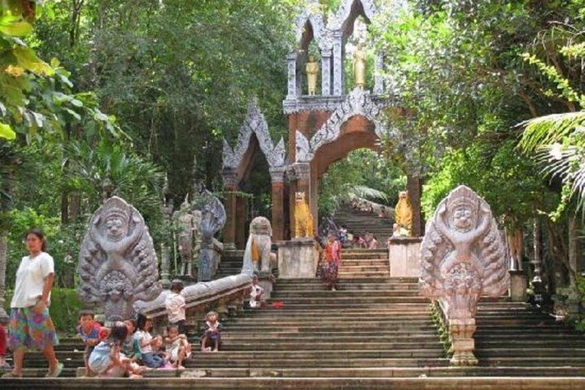 Phnom Kulen Waterfall 1000 Linga National Park Tour 1