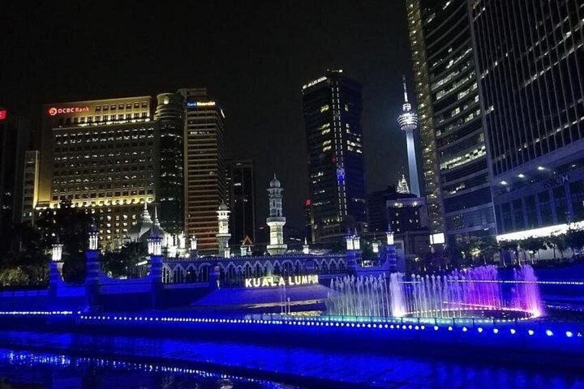 KLCC Lake Symphony & The River of Life Tour from Kuala Lumpur 5