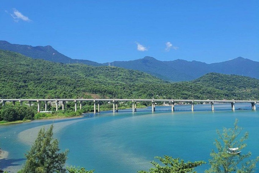 Bus Transfer from Hue to Hoi An with Sightseeing 5