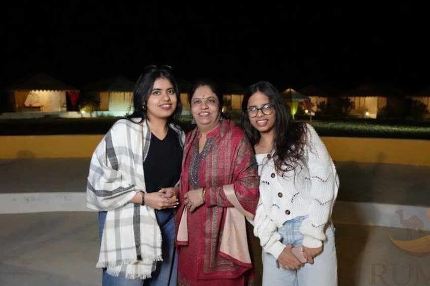 Overnight Stay in a luxury Camp with a cultural show & dinner. 2