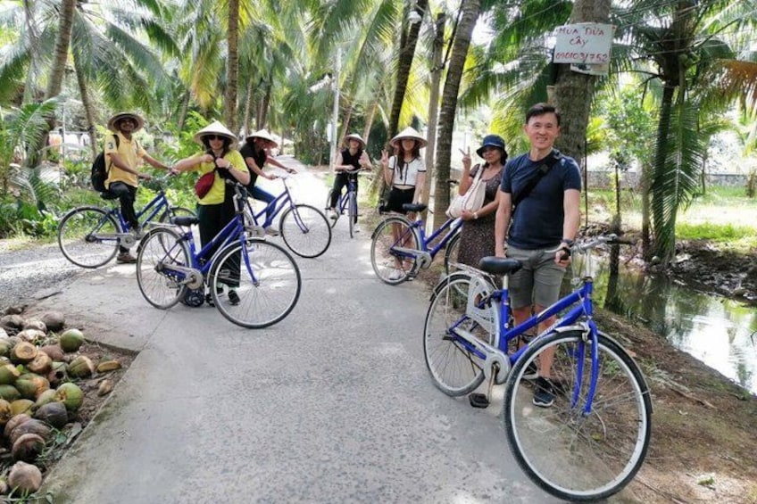 Mekong Delta Small Group Tour with Vinh Trang Pagoda (Max 10) 5