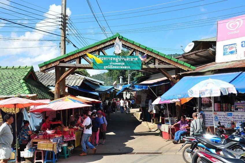 Half Day - Small Group - Doi Suthep Temple and Hmong Village Tour 2