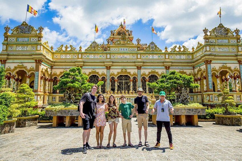 Visit to Vinh Trang Pagoda - the most beautiful pagoda in Mekong Delta 2