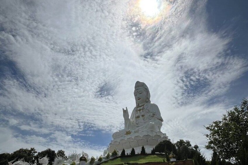 Chiang Rai Day Tour from Chiang Mai: White Temple & More w/ Lunch 4