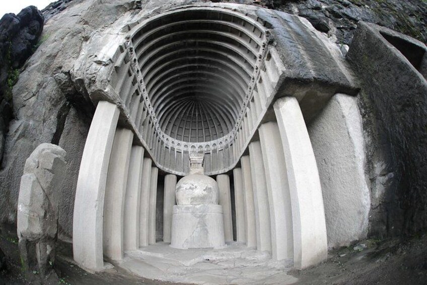 Mumbai to Aurangabad: Ajanta & Ellora with Return Flights 3