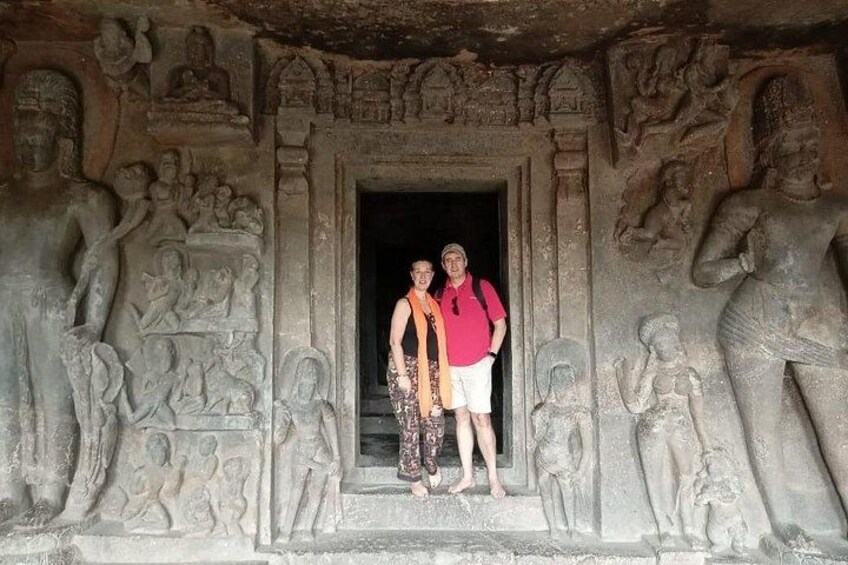 Mumbai to Aurangabad: Ajanta & Ellora with Return Flights 1