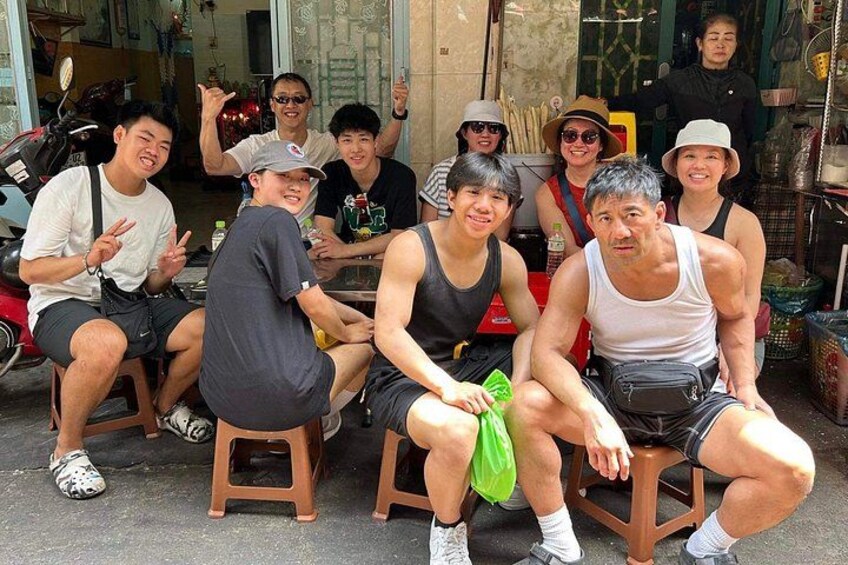 Super Niche Walking Street Food Tour in Ho Chi Minh City 3